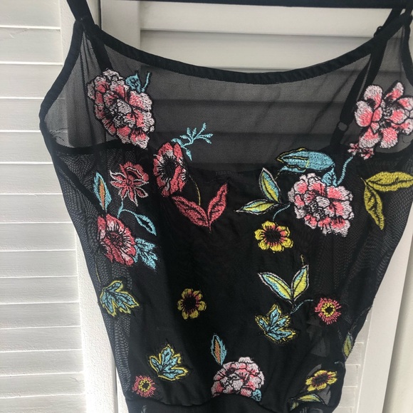 Zara Black Floral Crochet Bodysuit - Picture 2 of 9